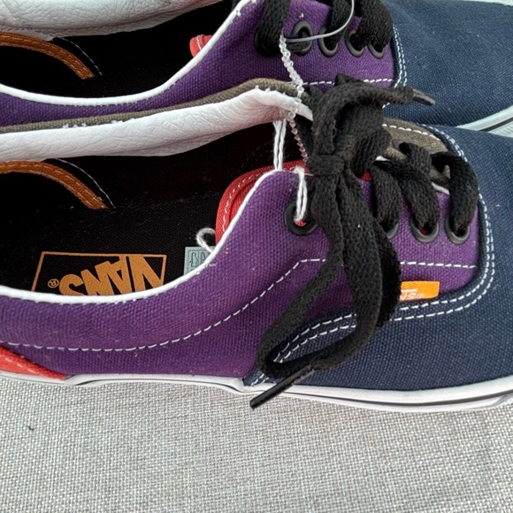 Vans Blue and Purple Canvas Sneakers with Vulcanized Sole - Picture 8 of 12
